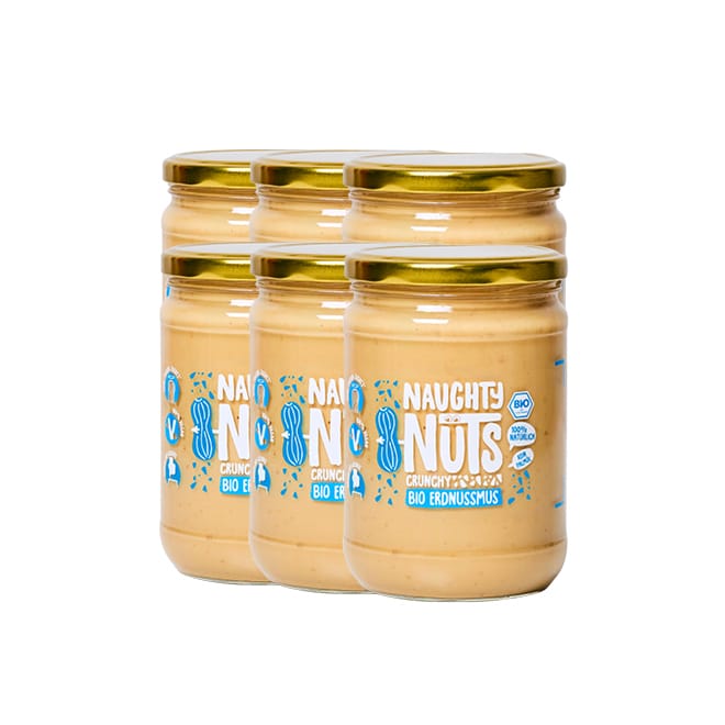 Sechs Gläser Bio Erdnussmus Crunchy (500g Glas) mit goldenen Deckeln und blauen Etiketten